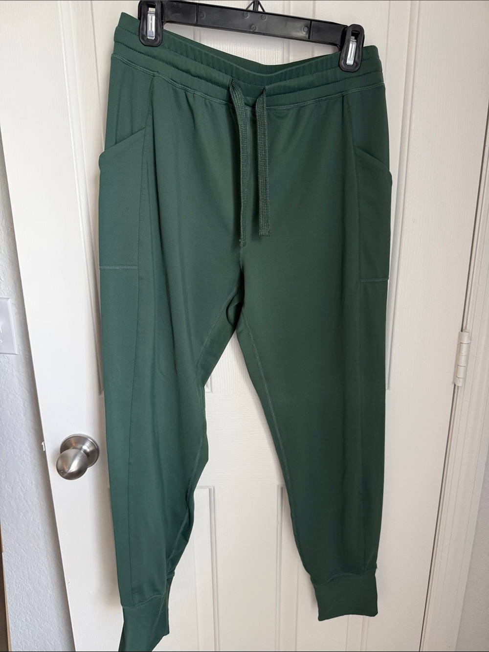 Fabletics women’s  Dark Green Jogger Pants - Athletic Drawstring Waist